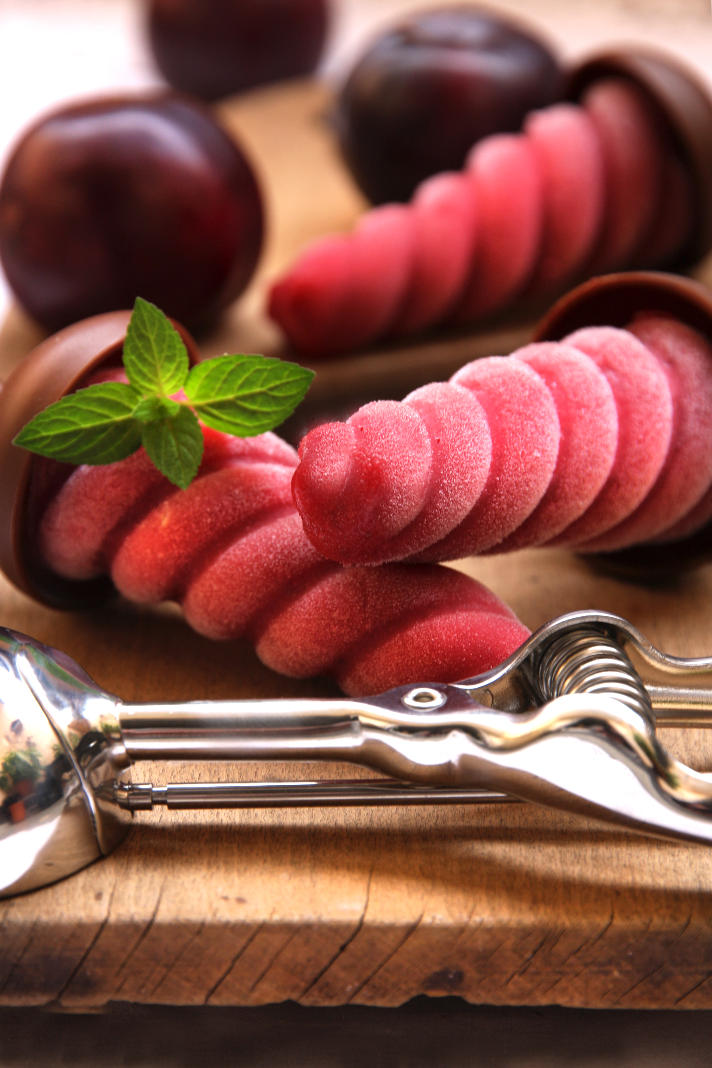 Pflaumen-Rotwein-Ice-Pops mit Sternanis | rockthekitchen!